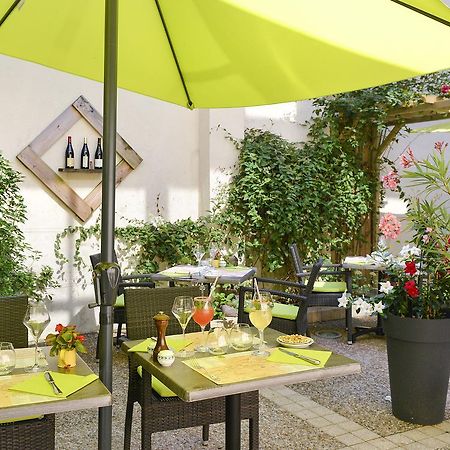 Logis Hotel Restaurant La Boule D'Or Chinon Eksteriør bilde
