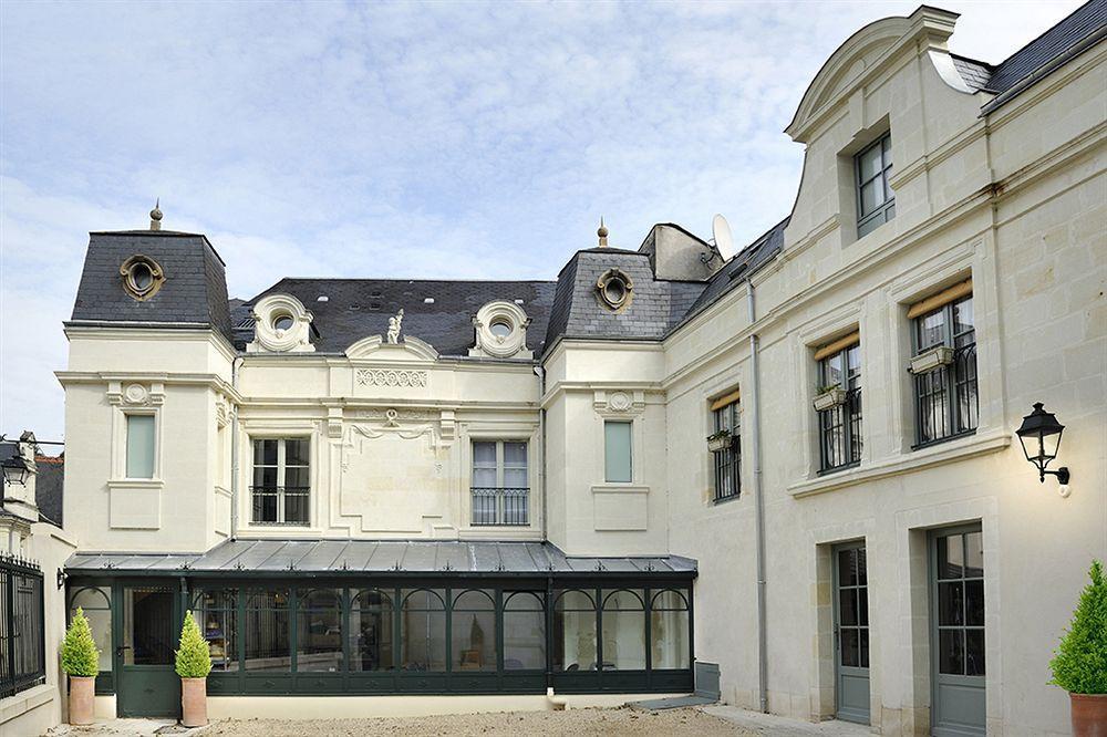 Logis Hotel Restaurant La Boule D'Or Chinon Eksteriør bilde
